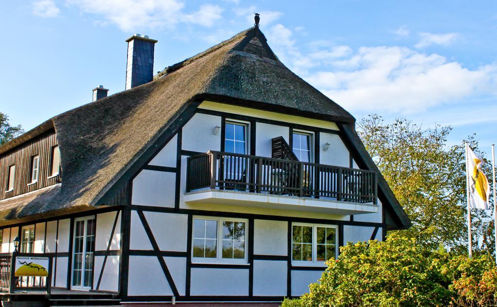 Hof Kranichstein Hotel Kluis ภายนอก รูปภาพ